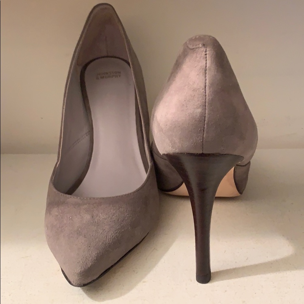 Johnston and Murphy high heel suede pump